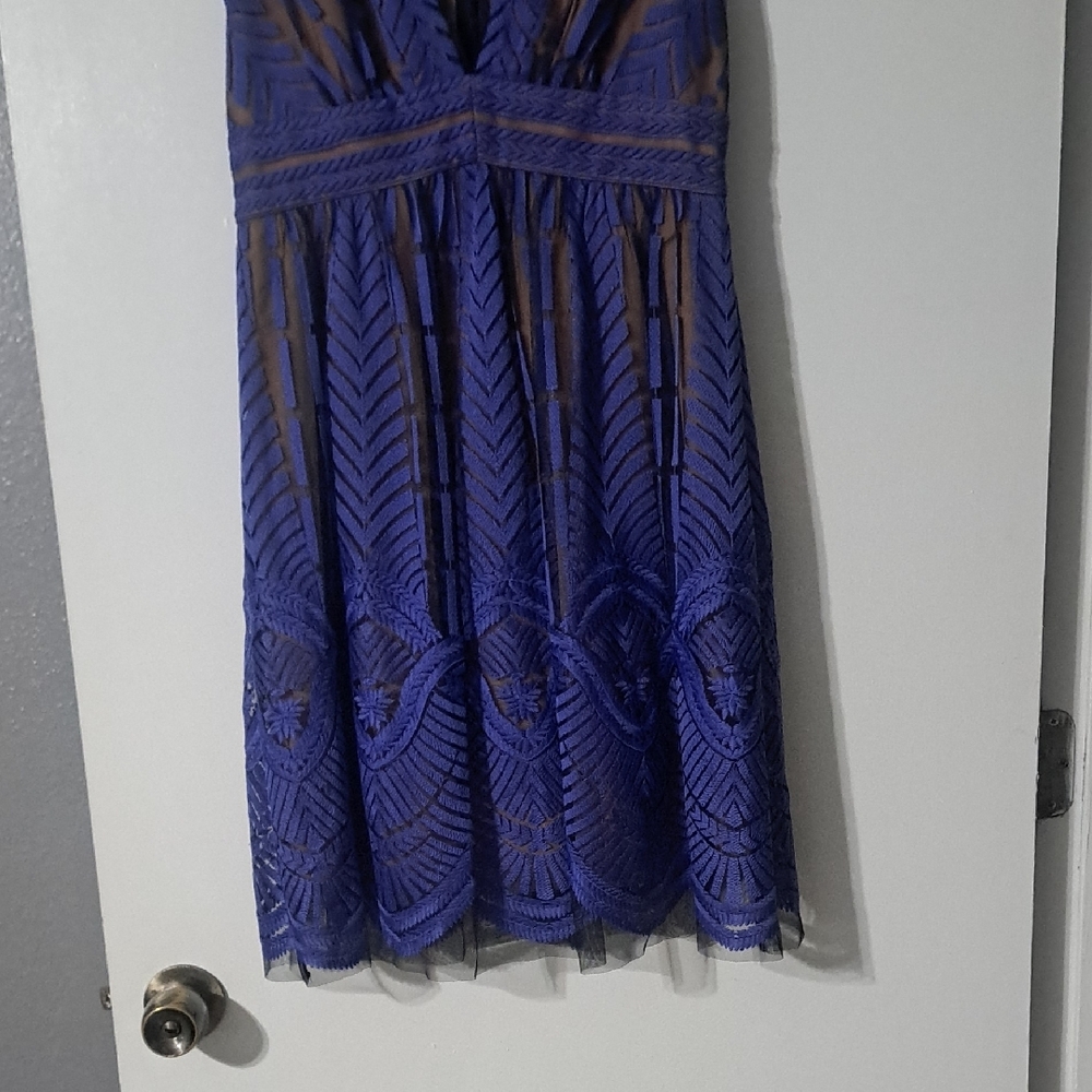 BCBGMaxAzria Navy Patterned Midi Dress - Picture 5 of 16